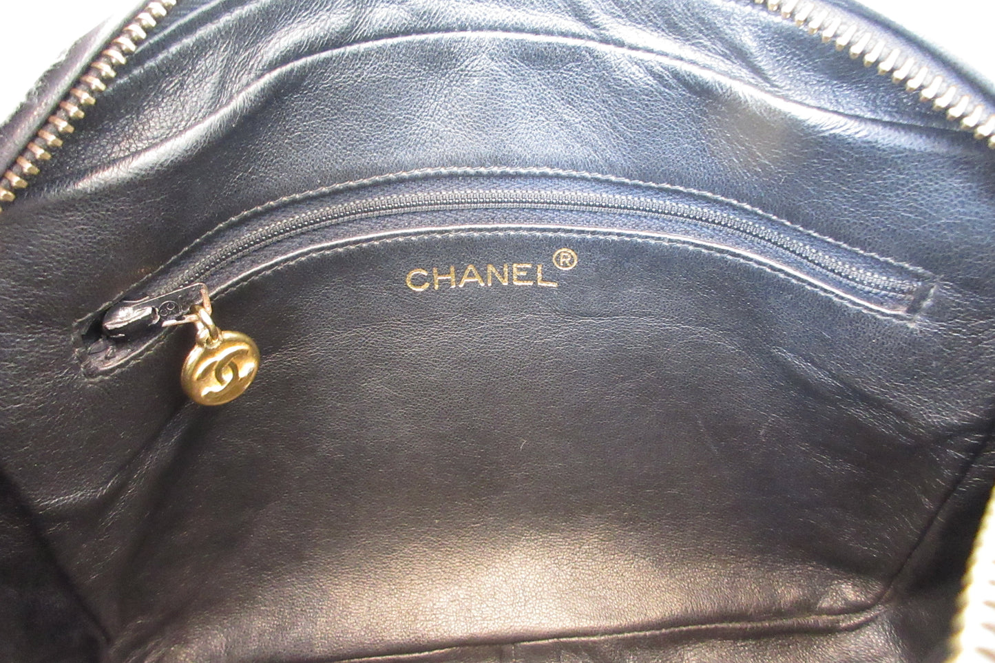CHANEL/シャネル マトラッセフリンジチェーンショルダーバッグ ラムスキン ブラック/ゴールド金具 ショルダーバッグ 700070212