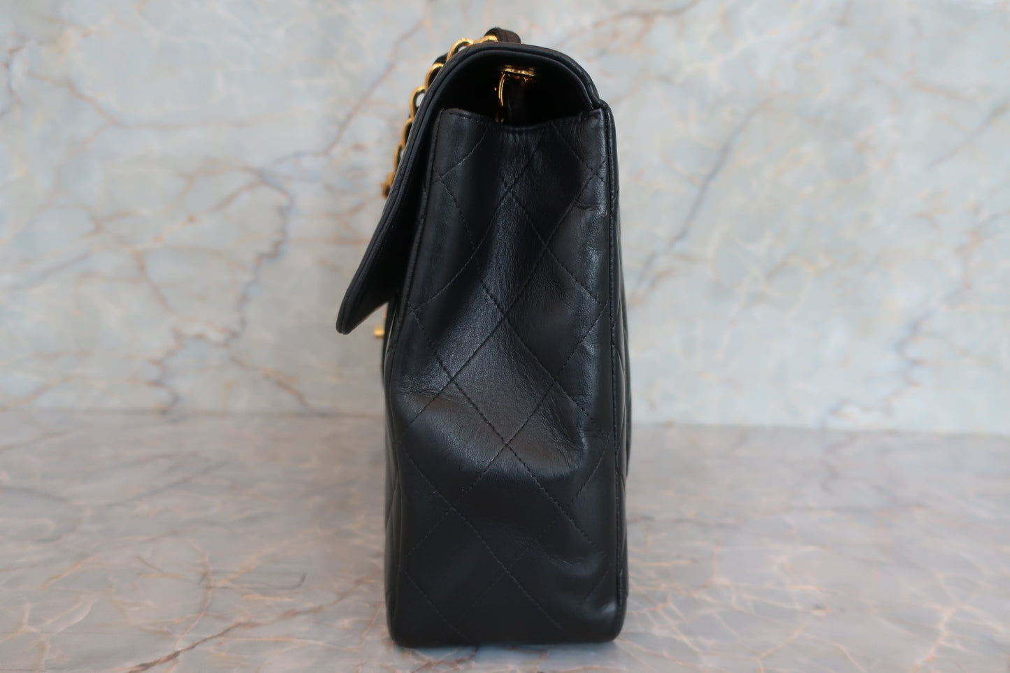 CHANEL/シャネル 中マトラッセシングルフラップチェーンショルダーバッグ ラムスキン ブラック/ゴールド金具 ショルダーバッグ 700050046