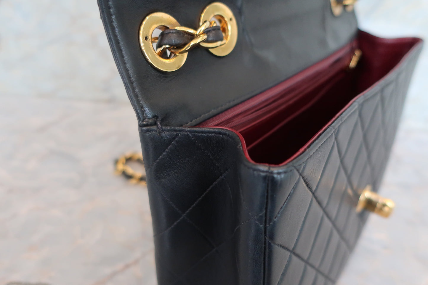 CHANEL/シャネル 中マトラッセシングルフラップチェーンショルダーバッグ ラムスキン ブラック/ゴールド金具 ショルダーバッグ 700050046