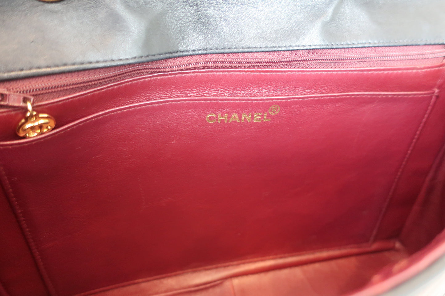 CHANEL/シャネル 中マトラッセシングルフラップチェーンショルダーバッグ ラムスキン ブラック/ゴールド金具 ショルダーバッグ 700050046