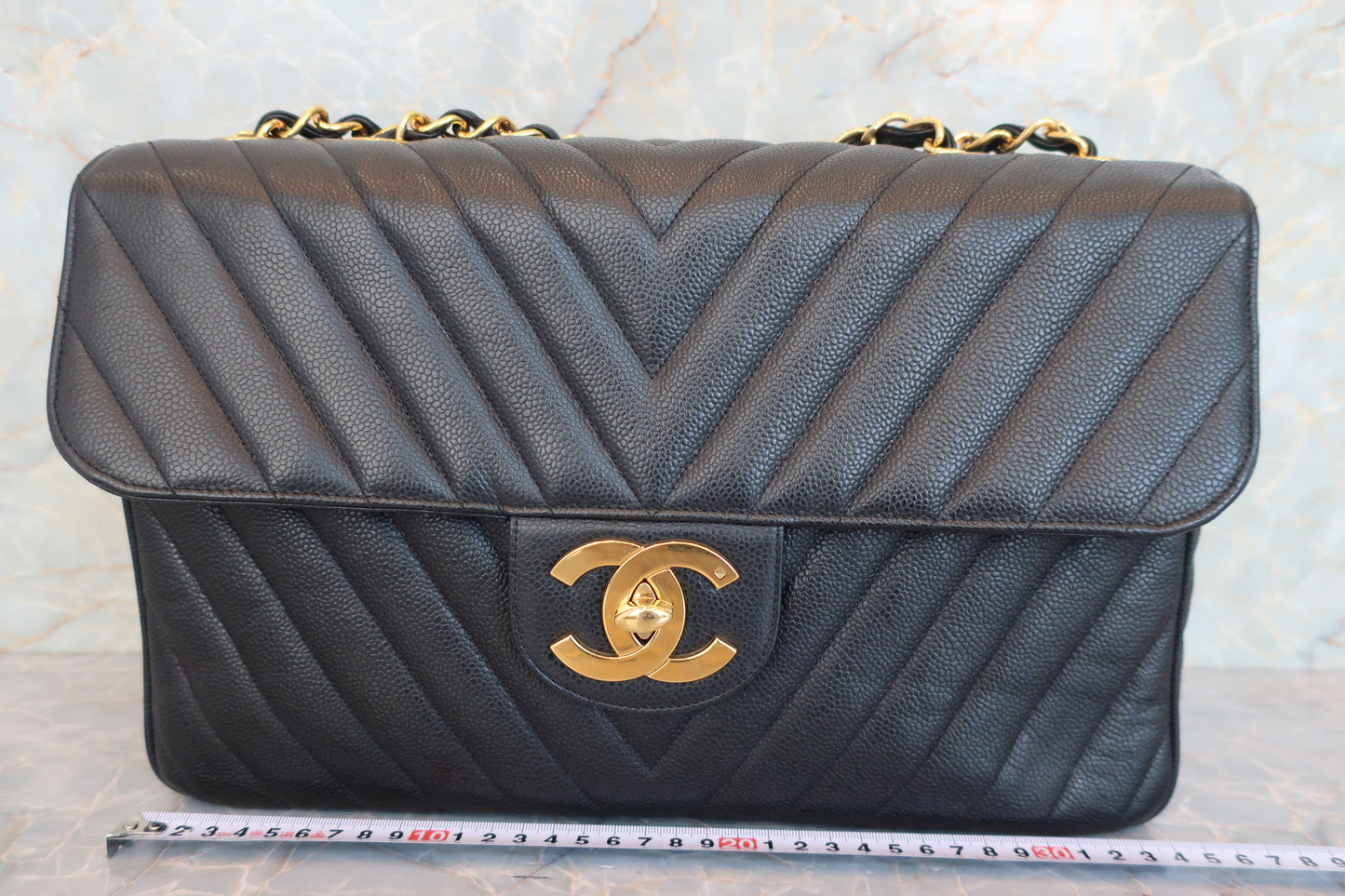 CHANEL/シャネル Vステッチチェーンショルダーバッグ キャビアスキン ブラック/ゴールド金具 ショルダーバッグ 700070249