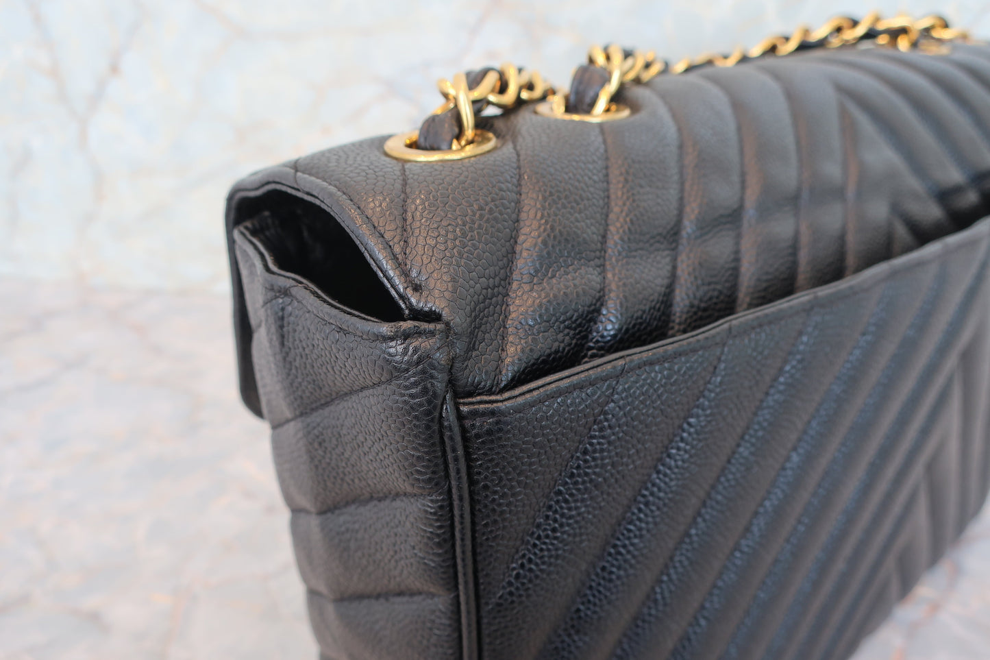 CHANEL/シャネル Vステッチチェーンショルダーバッグ キャビアスキン ブラック/ゴールド金具 ショルダーバッグ 700070249