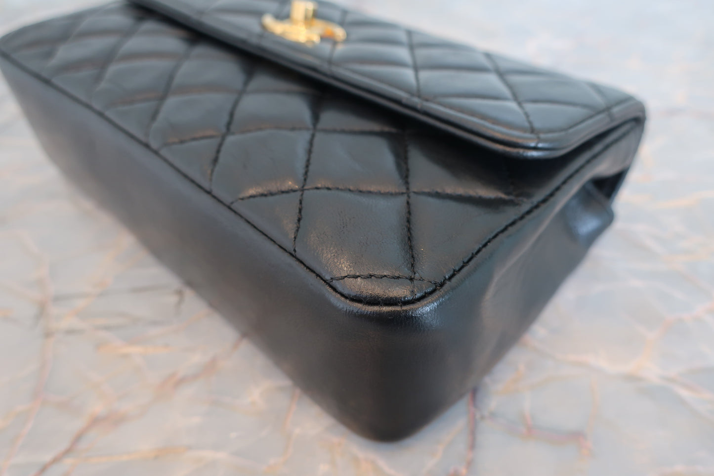 CHANEL/シャネル ミニマトラッセチェーンショルダーバッグ ラムスキン ブラック/ゴールド金具 ショルダーバッグ 700070275