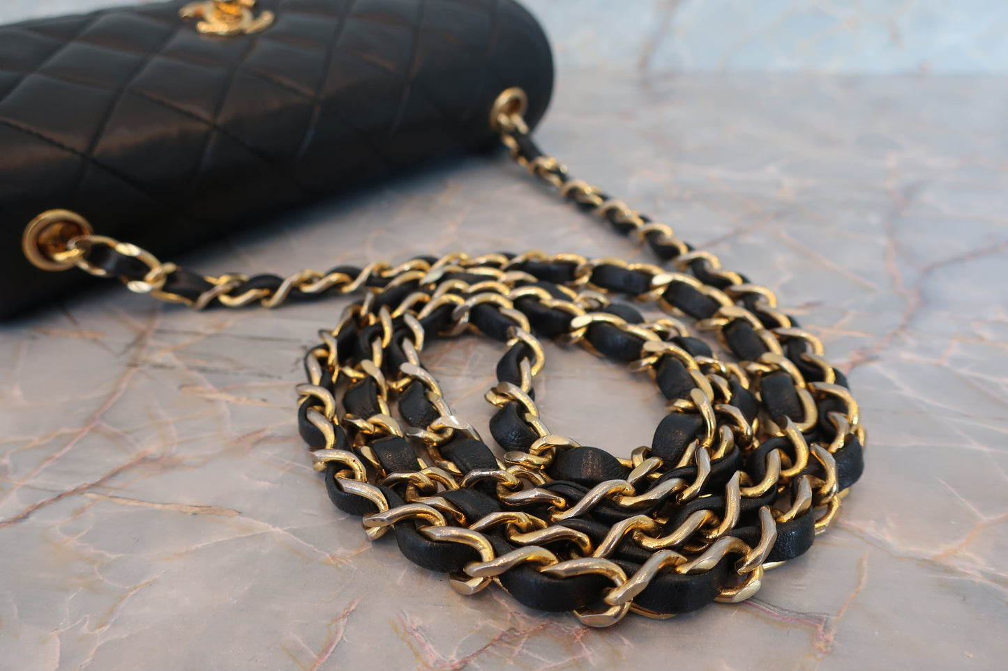 CHANEL/シャネル ミニマトラッセチェーンショルダーバッグ ラムスキン ブラック/ゴールド金具 ショルダーバッグ 700070275