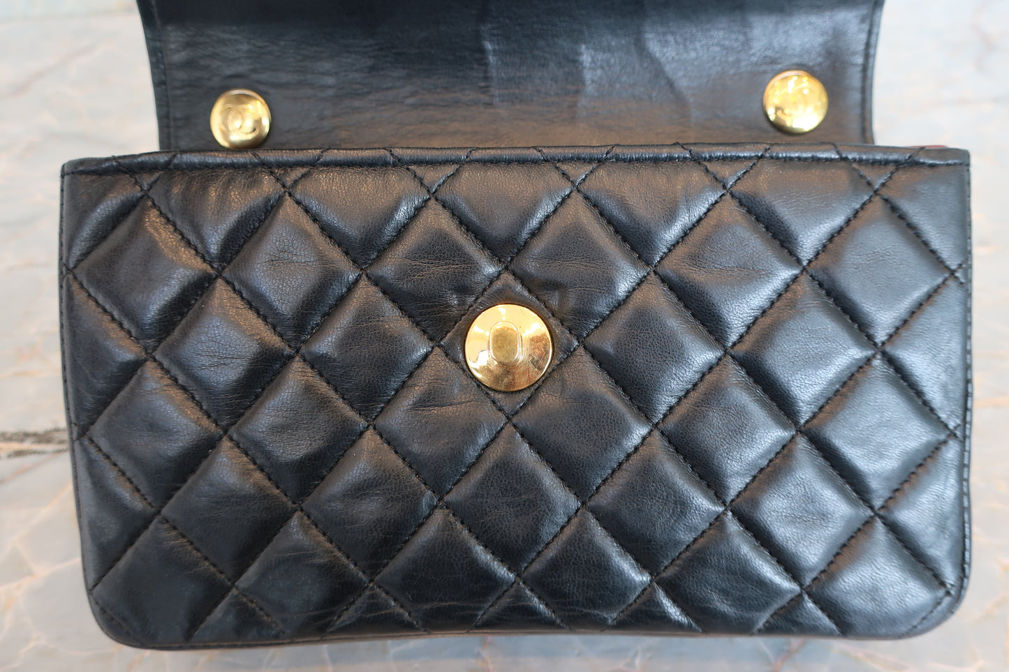 CHANEL/シャネル ミニマトラッセチェーンショルダーバッグ ラムスキン ブラック/ゴールド金具 ショルダーバッグ 700070275