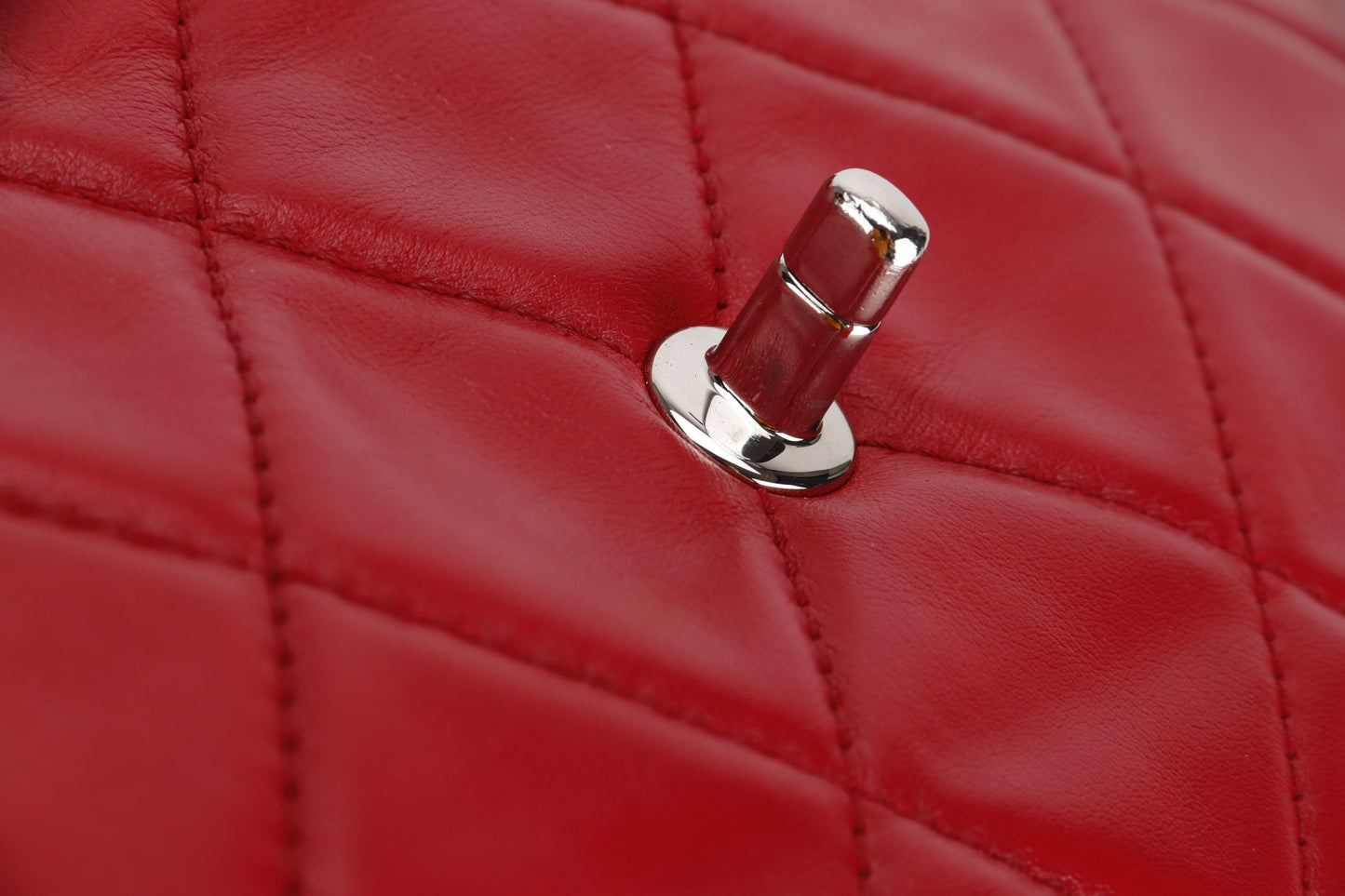 CHANEL RED QUILTED LAMBSKIN 32CM SHOULDER BAG (1466xxxx) SILVER HARDWARE, NO  & DUST COVER