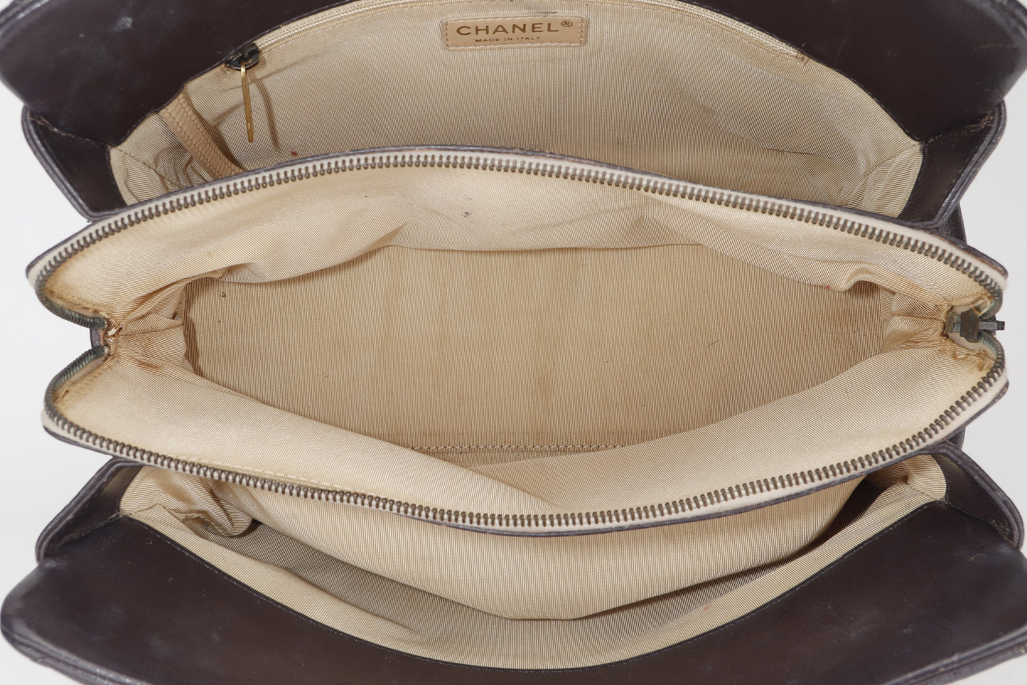 CHANEL QUILTED MATELASSE LAMBSKIN CC LOGO SHOULDER BAG (1739xxxx) GOLD HARDWARE, NO  & DUST COVER