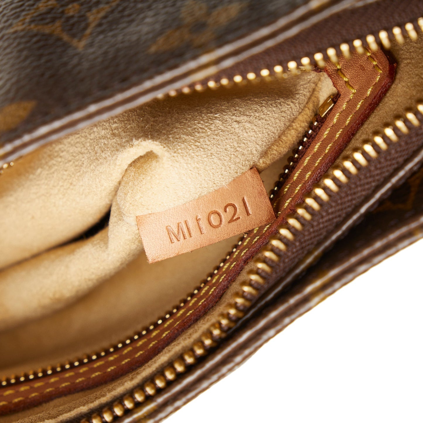 LOUIS VUITTON Monogram Looping MM Shoulder Bag