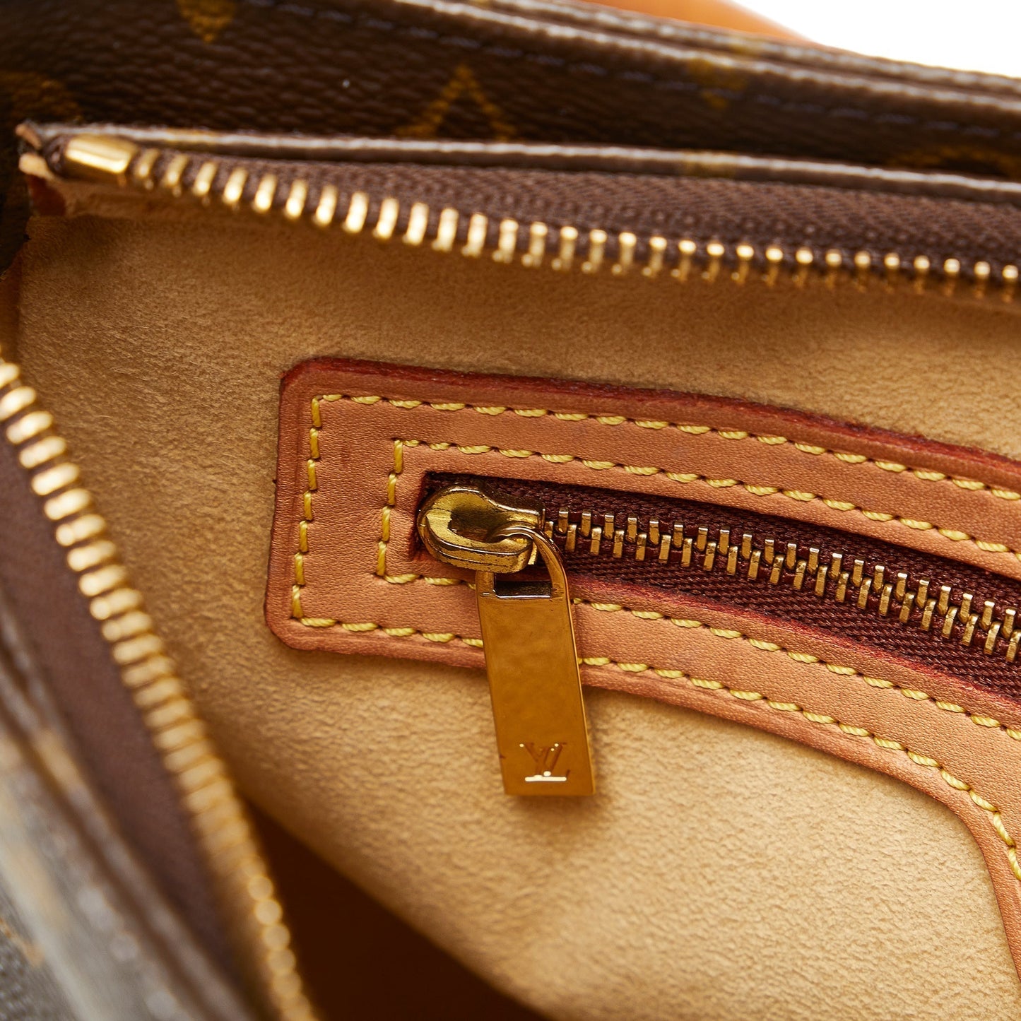 LOUIS VUITTON Monogram Looping MM Shoulder Bag