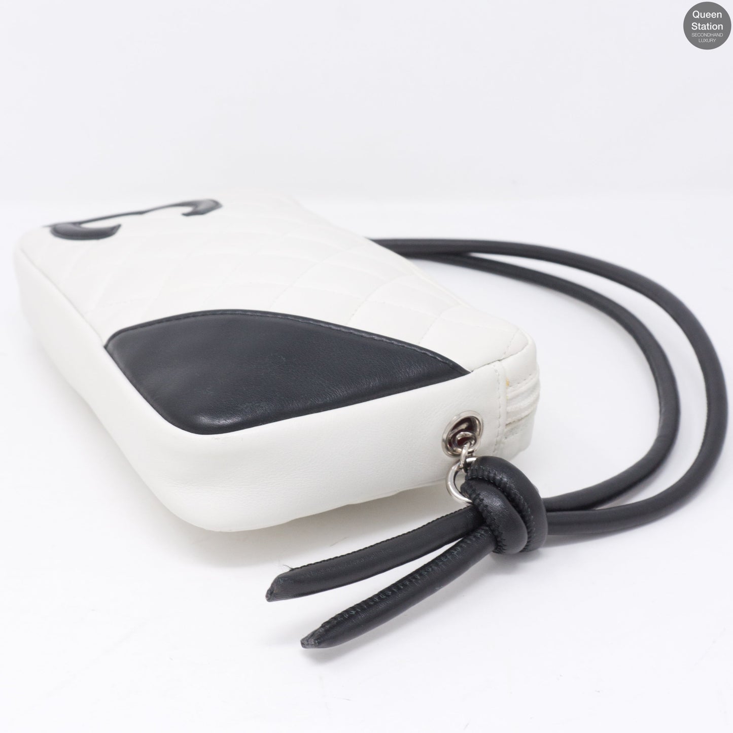 Cambon Shoulder Pochette Quilted Leather White