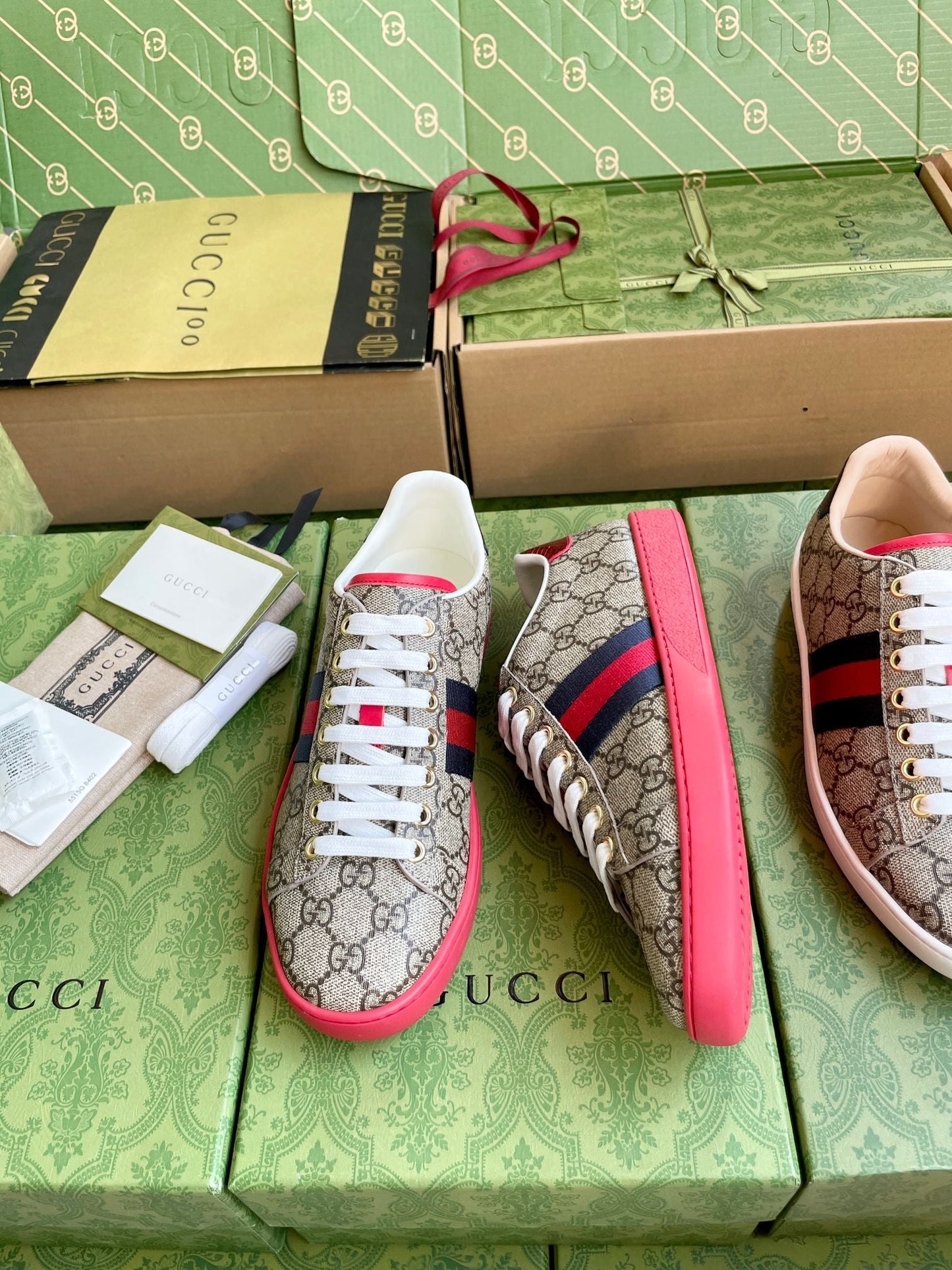 SAPATO GUCCI ACE GG SUPREME