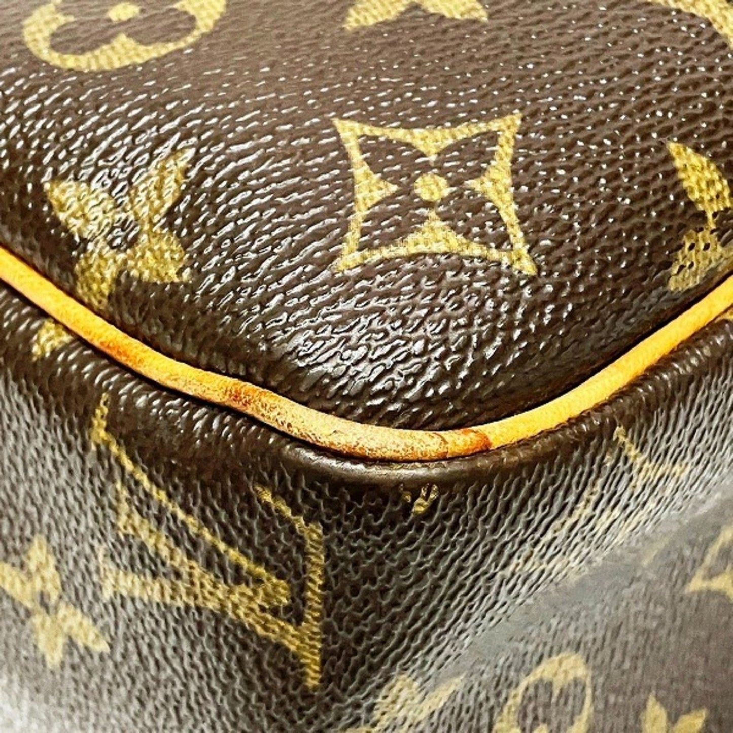 Louis Vuitton  Shoulder Bag