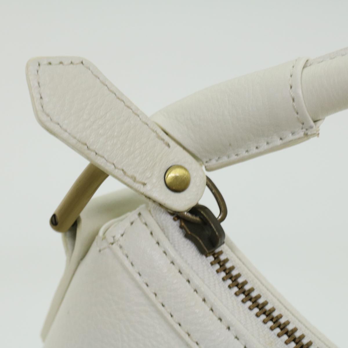 Burberry Shoulder Bag Leather White Auth am3357