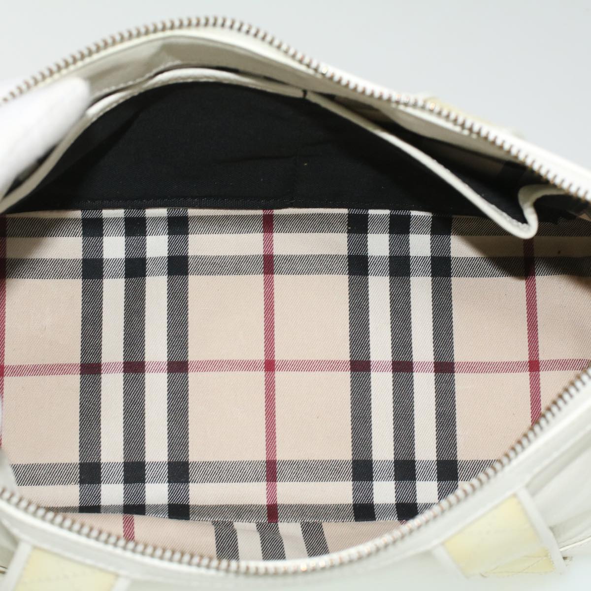 Burberry Shoulder Bag Leather White Auth am3357
