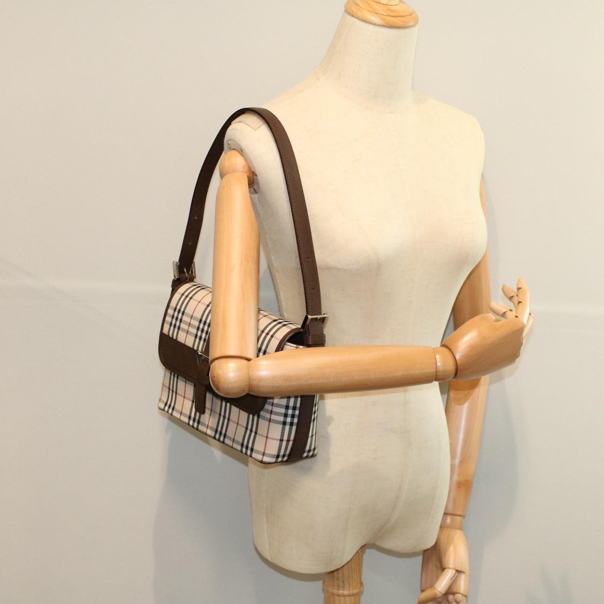 Burberry Nova Check Shoulder Bag Nylon Canvas Beige Auth am5185