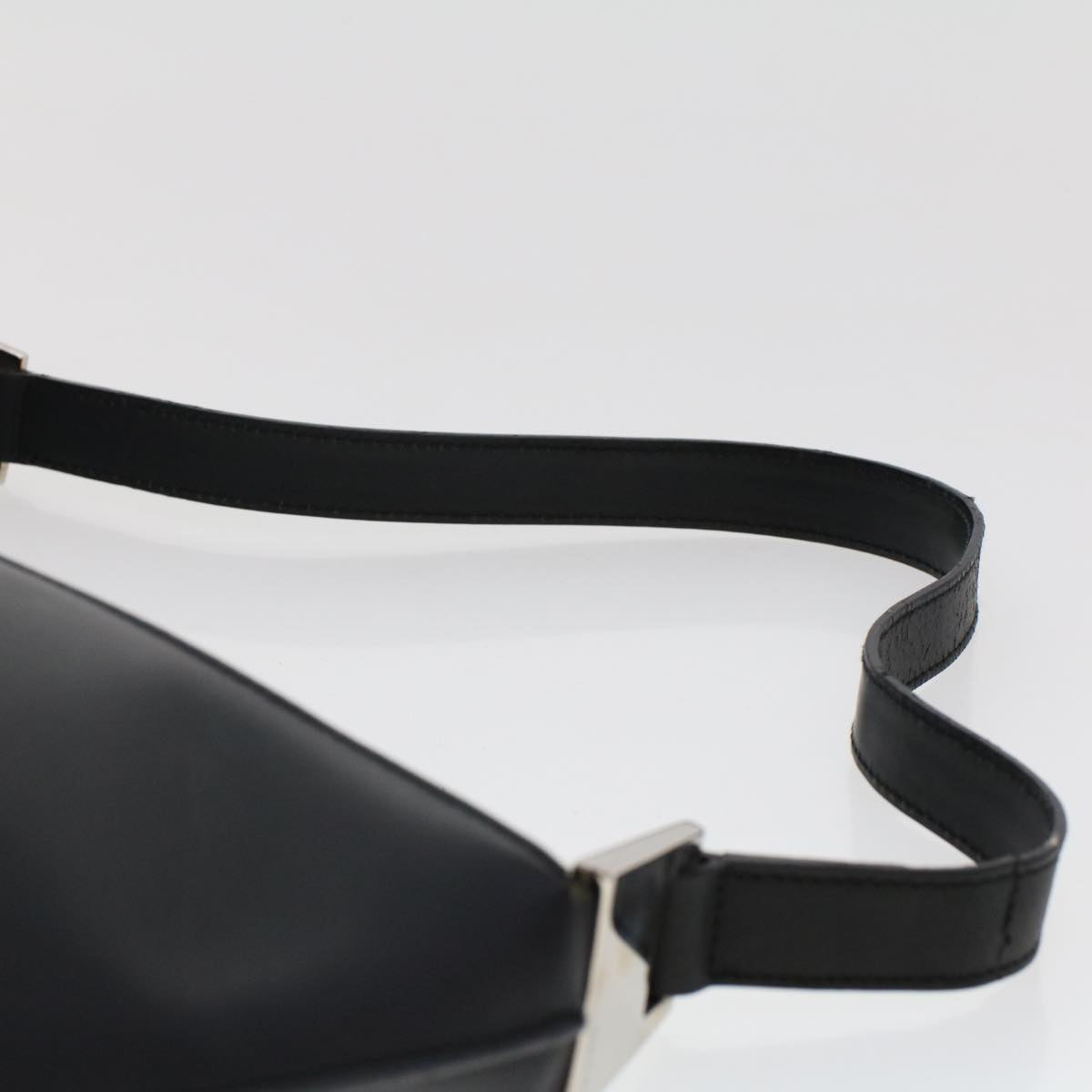 GUCCI Shoulder Bag Leather Black 001.3017  ar9877B
