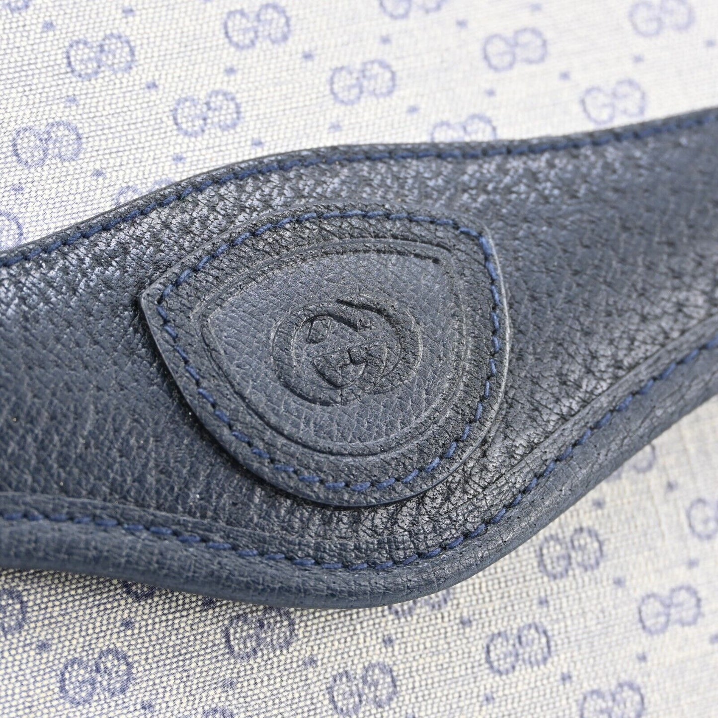 Gucci Micro Gg Vintage Shoulder Bag