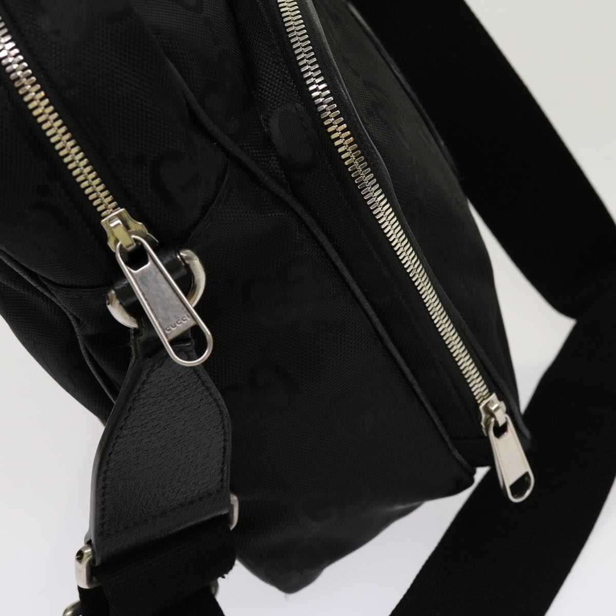 Gucci Gg Canvas Shoulder Bag Black