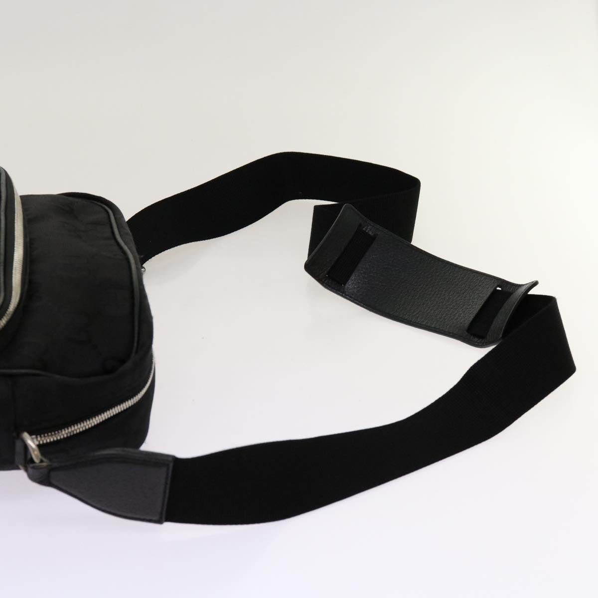 Gucci Gg Canvas Shoulder Bag Black