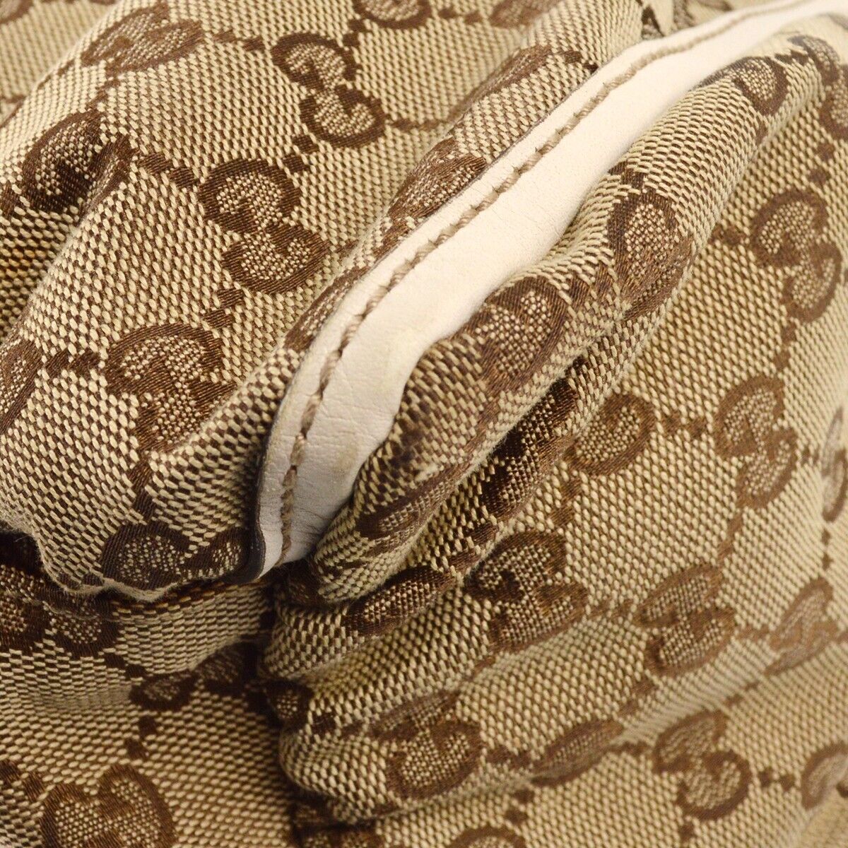 Gucci Beige White Gg Shoulder Bag