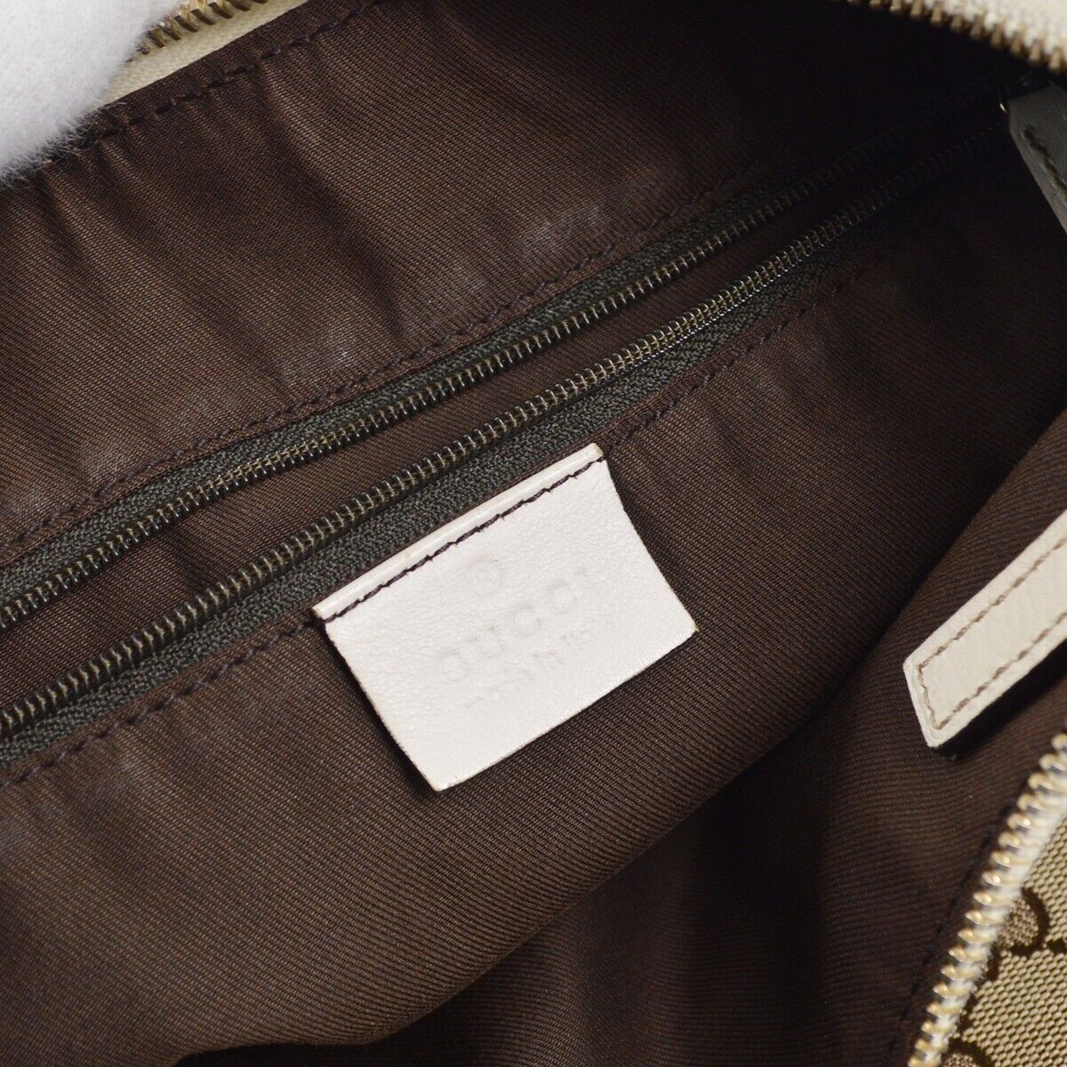 Gucci Beige White Gg Shoulder Bag