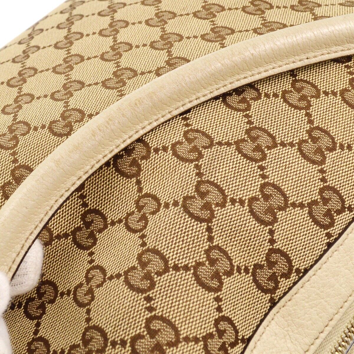 Gucci Beige Gg Shoulder Bag