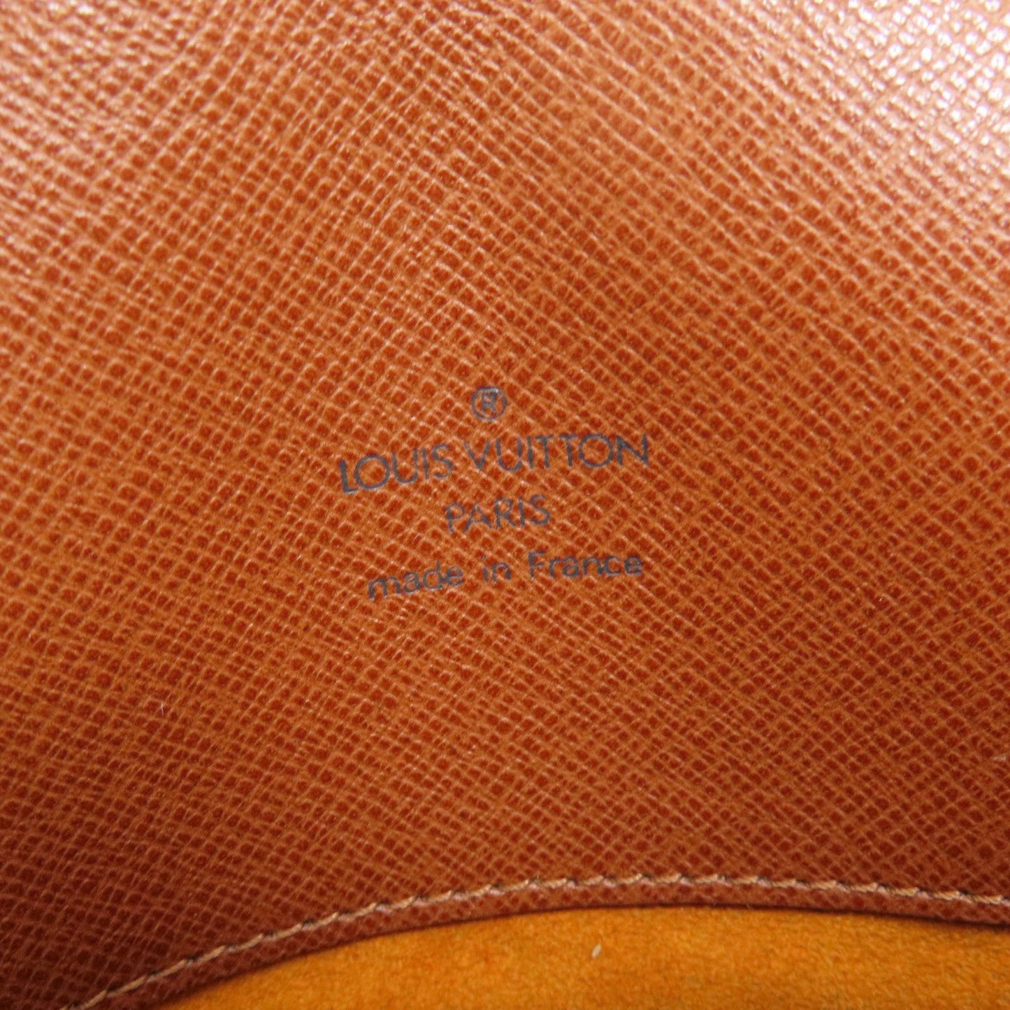 Louis Vuitton    Shoulder Bag