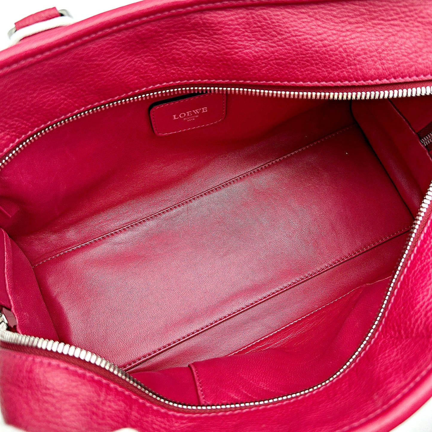 LOEWE Goatskin Amazona Fuchsia LA30323