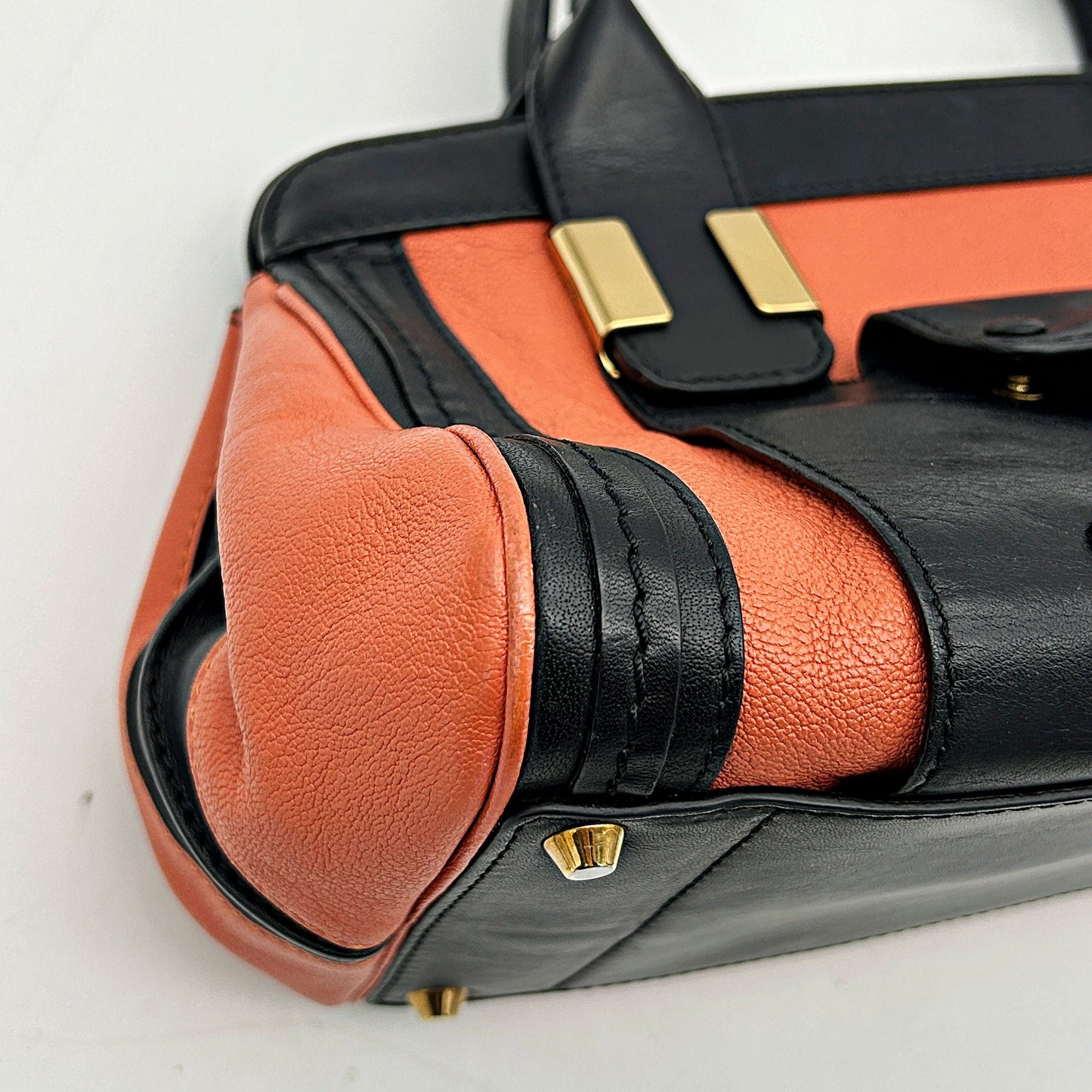 Chloé Leather Shoulder Bag - Black Handle Bags, Handbags LA2663