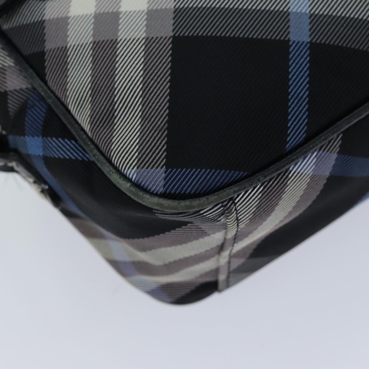 Burberry Nova Check Shoulder Bag Nylon Blue Black Auth bs14506
