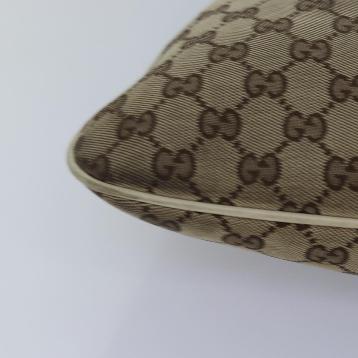 GUCCI GG Canvas Shoulder Bag Beige Gold 169947 Auth bs17560