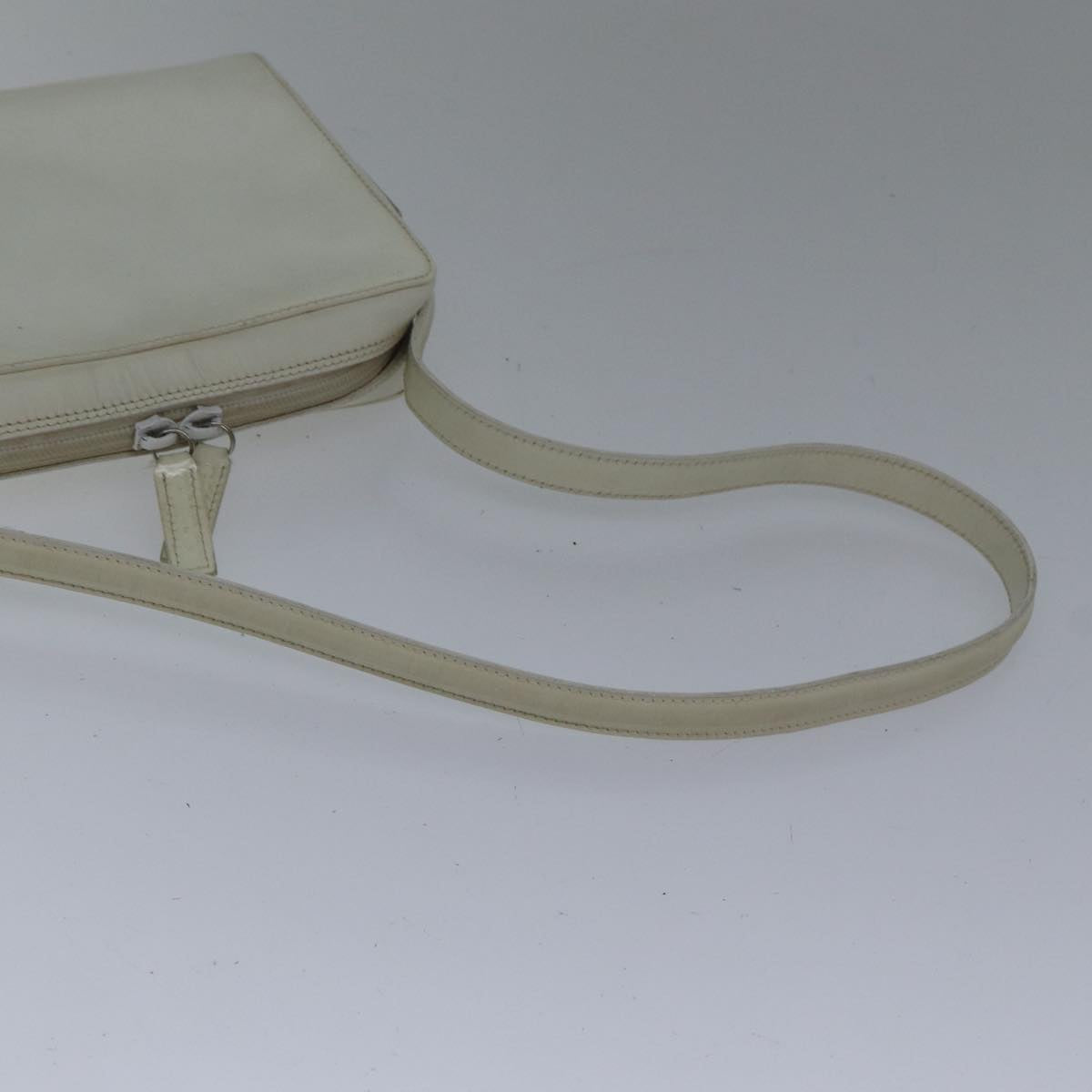GUCCI Shoulder Bag Leather White Silver 007 1014 0274 Auth bs17611