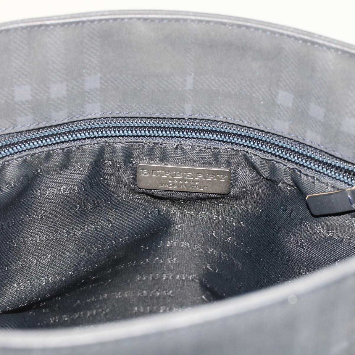 Burberry Nova Check Shoulder Bag Nylon Leather Black Auth bs6954
