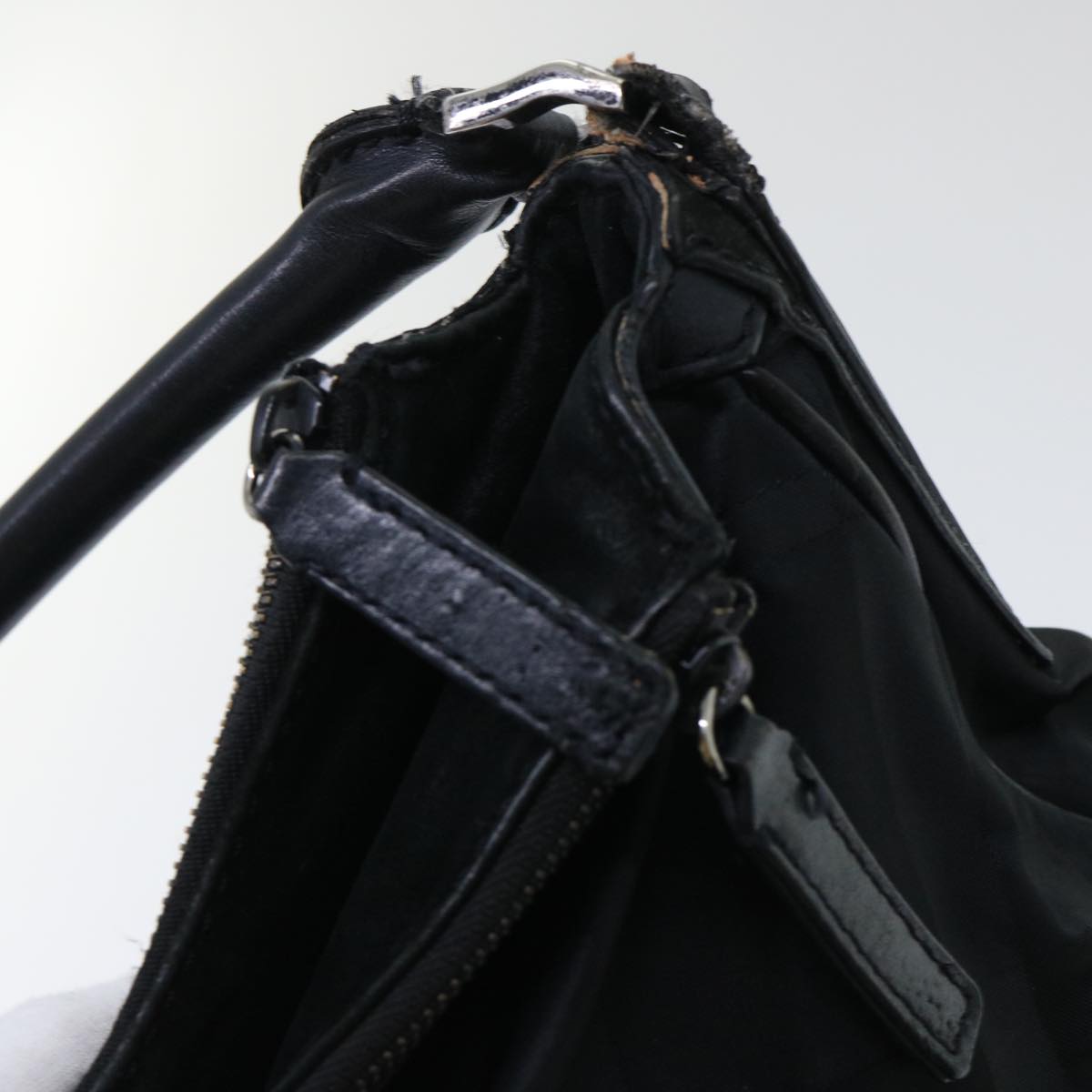 Burberry Shoulder Bag Nylon Black Auth bs7847
