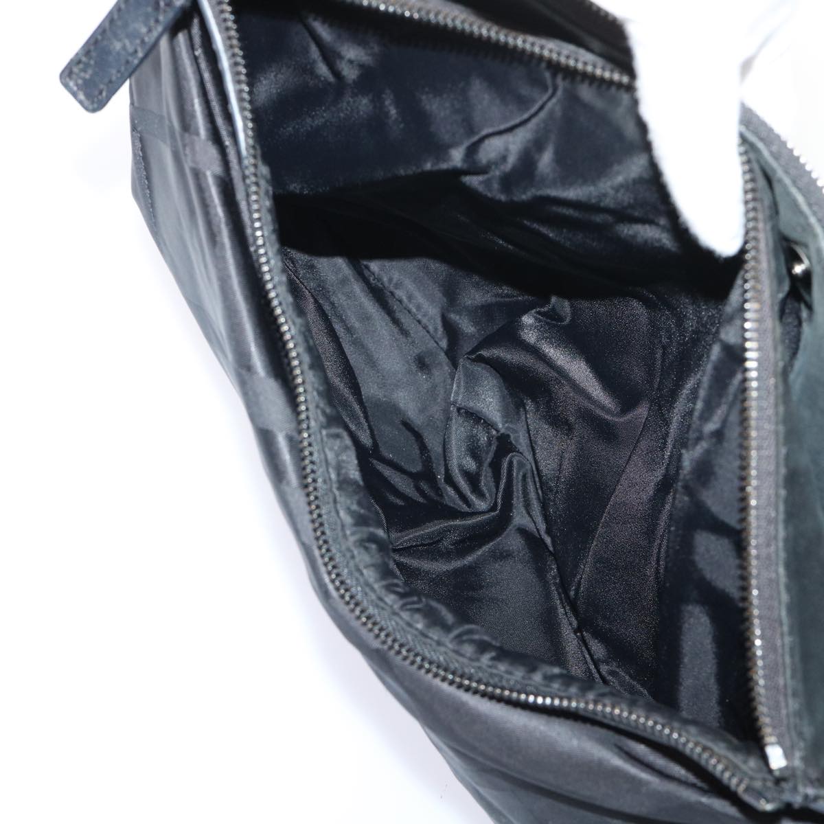 Burberry Shoulder Bag Nylon Black Auth bs7847