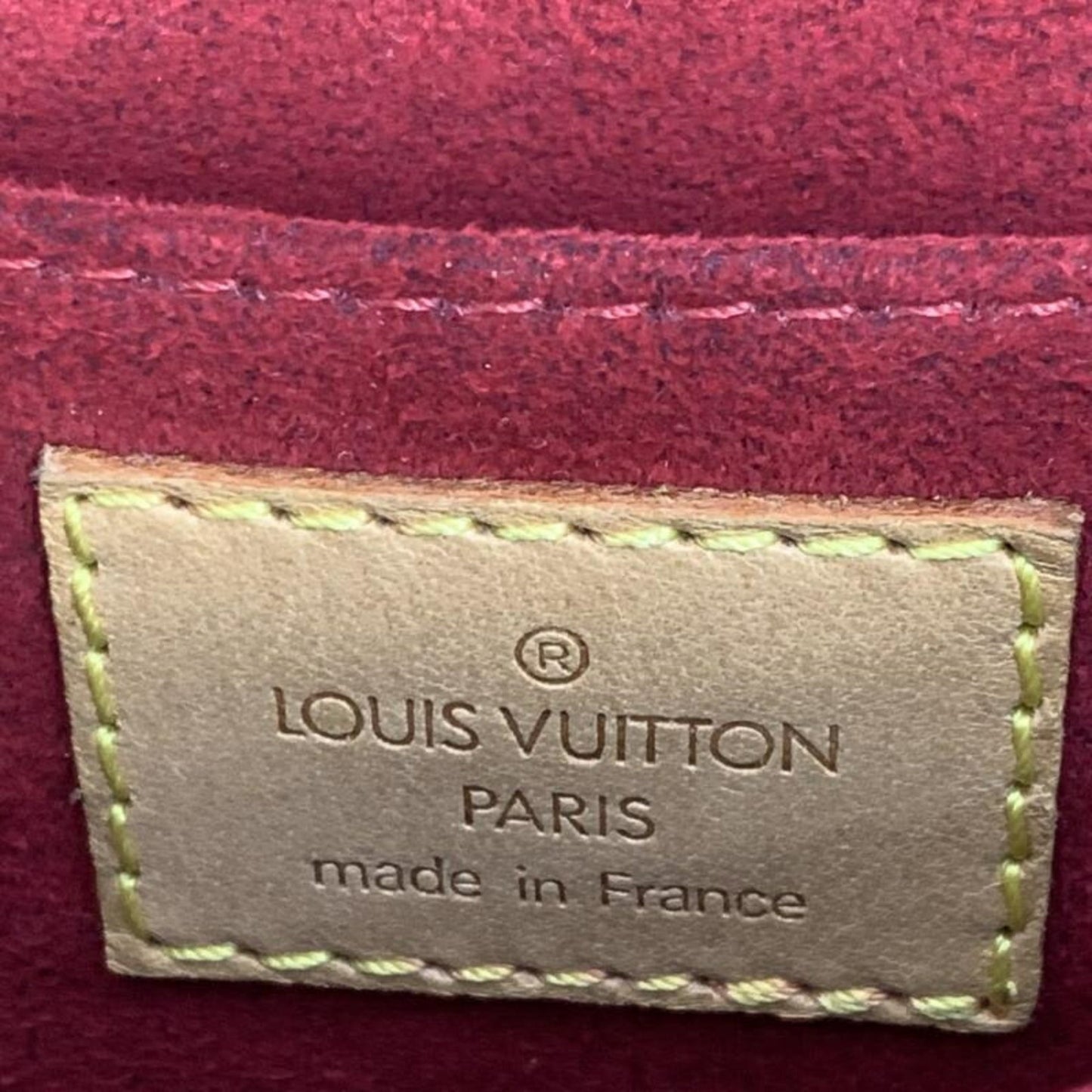 Louis Vuitton    Shoulder Bag