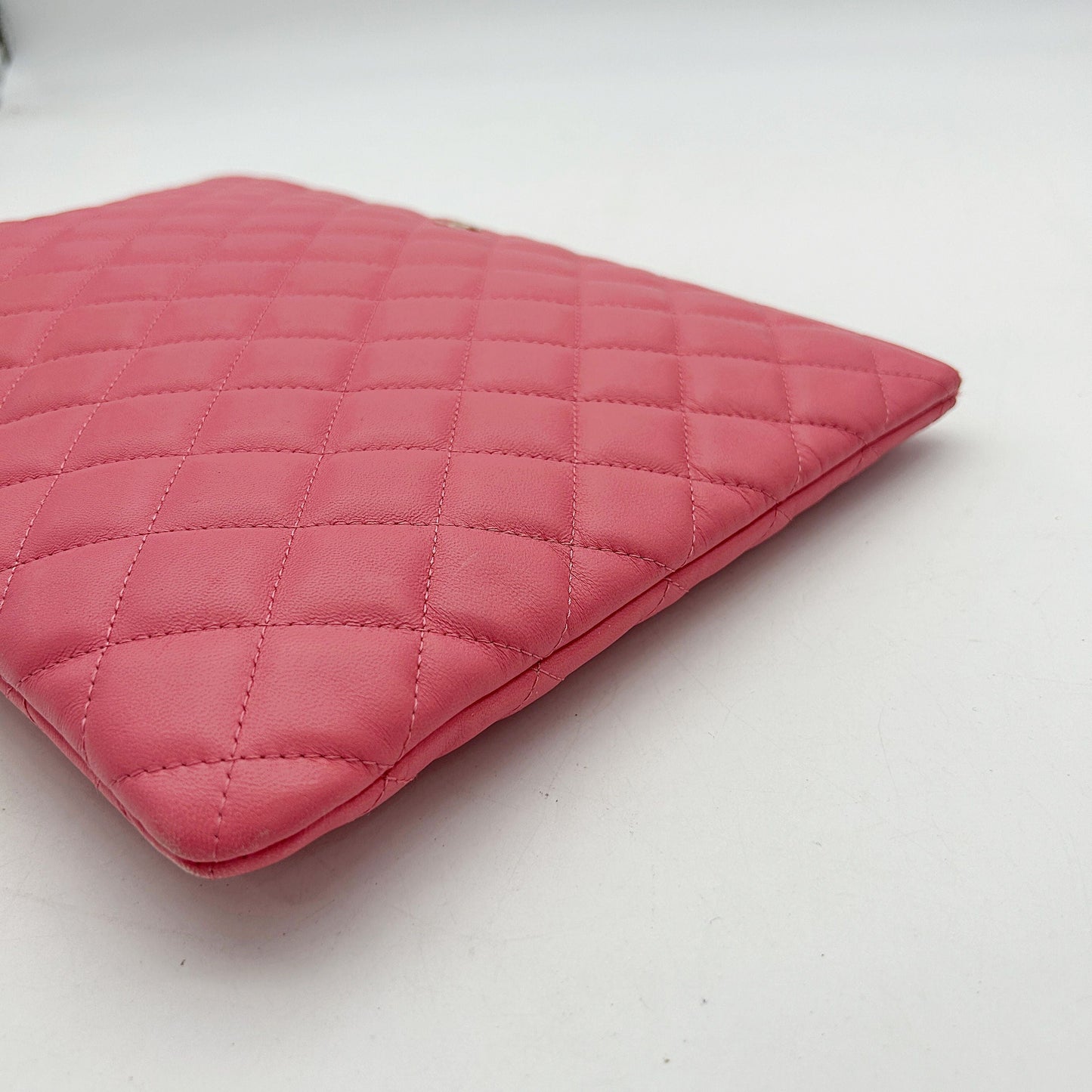 Chanel Medium Beauty CC O-Case Casino Bag - Pink Clutches, Handbags B0503TQLVE
