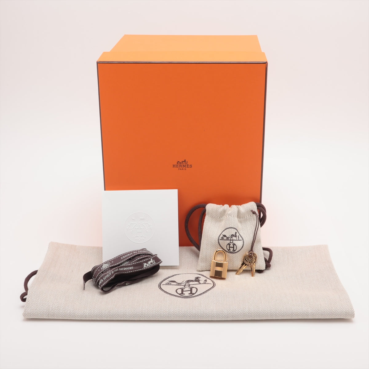 Hermes Picotin Lock 18 PM  Clemence Black G  W2024