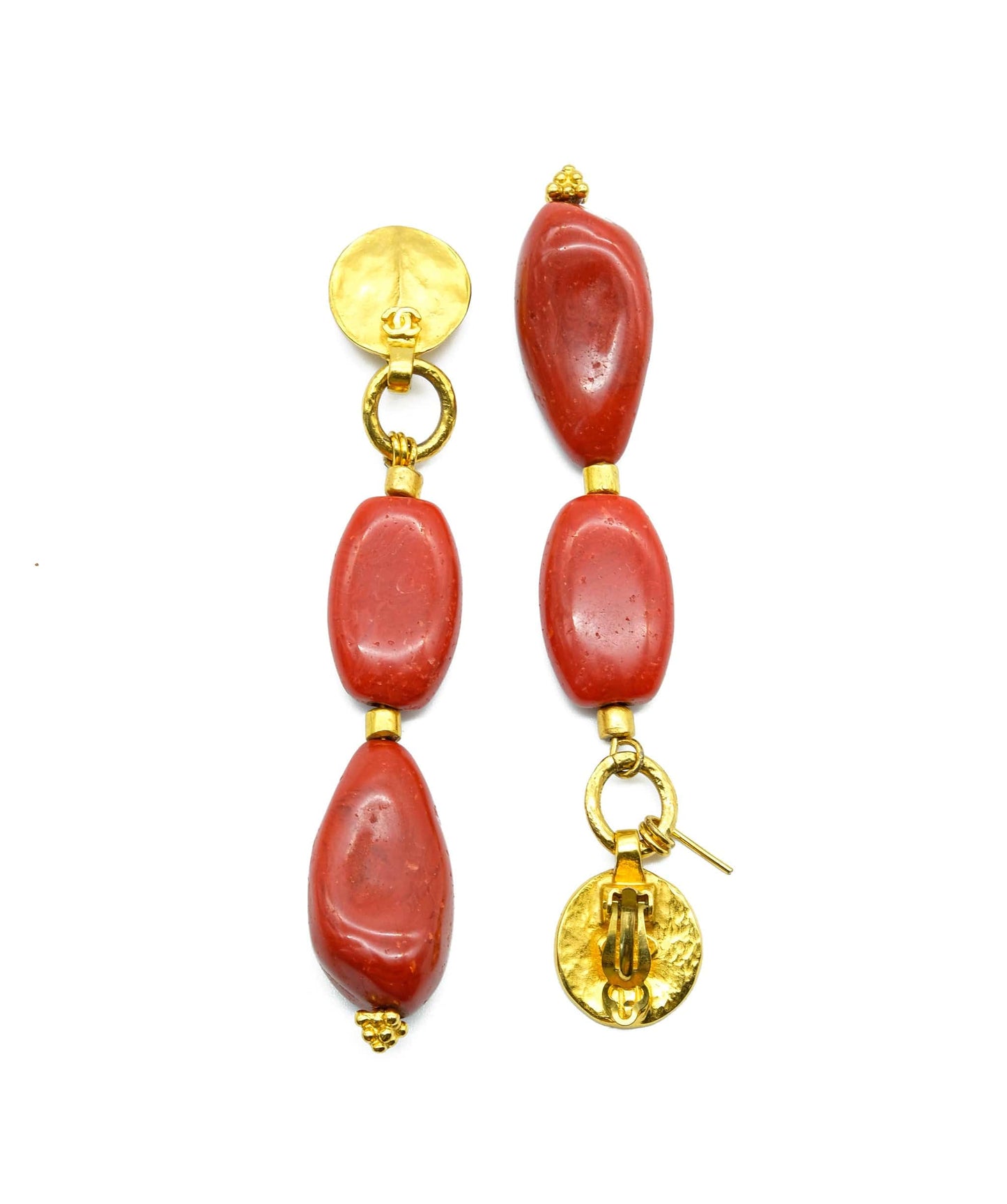 Chanel Shoulder Duster Crimson Lacquer Pebble Clip On Earrings - ASL2233