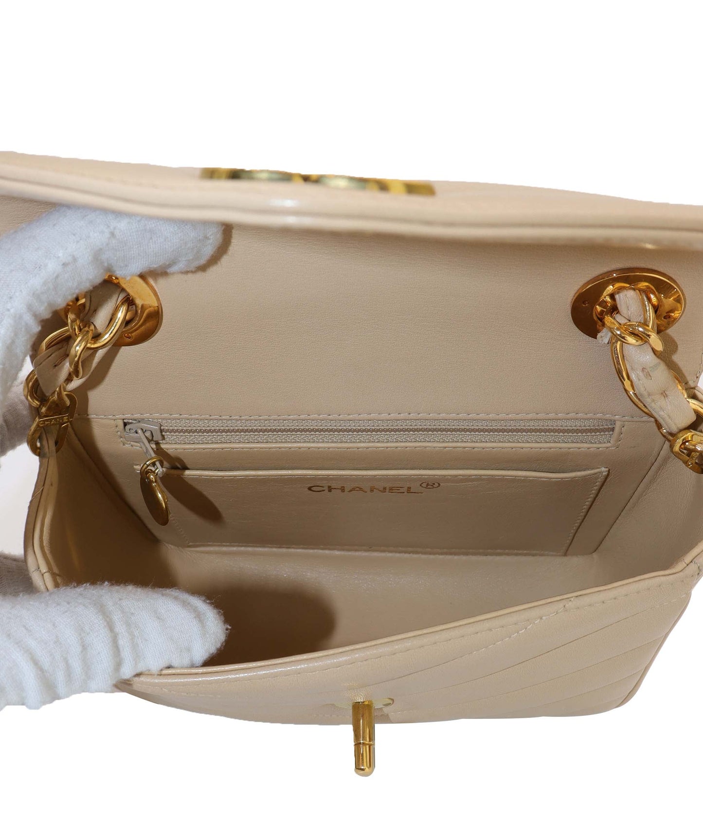 CHANEL V stitch ChainShoulder Beige  DXBS0985