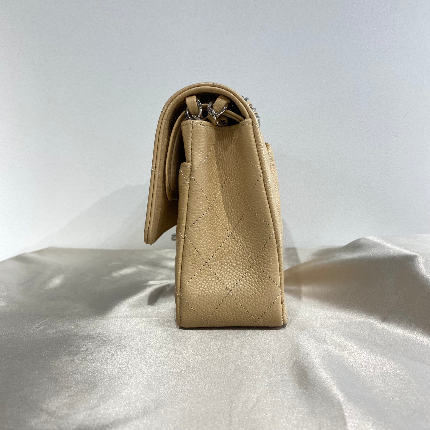 CHANEL CLASSIC FLAP MEDIUM CHAIN SHOULDER BAG BEIGE CAVIAR SKIN SHW 90215286
