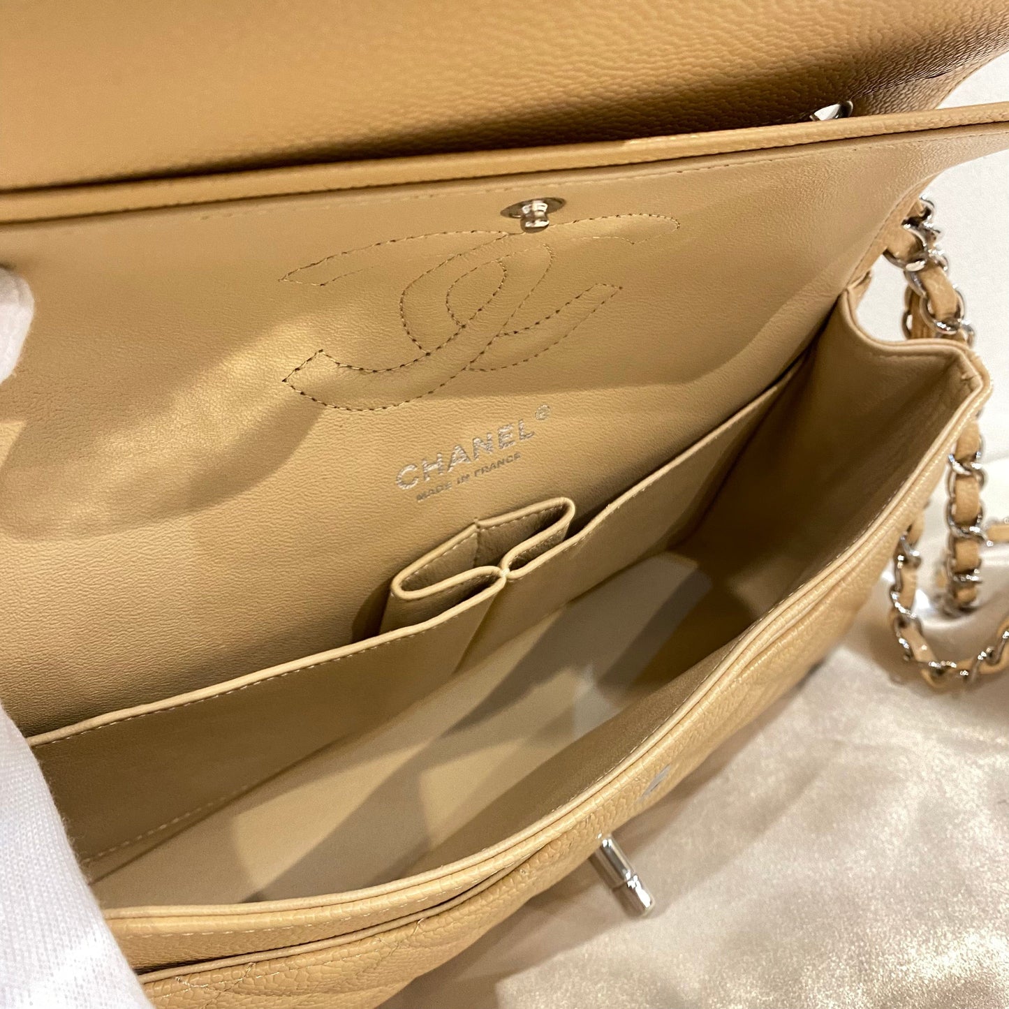 CHANEL CLASSIC FLAP MEDIUM CHAIN SHOULDER BAG BEIGE CAVIAR SKIN SHW 90215286