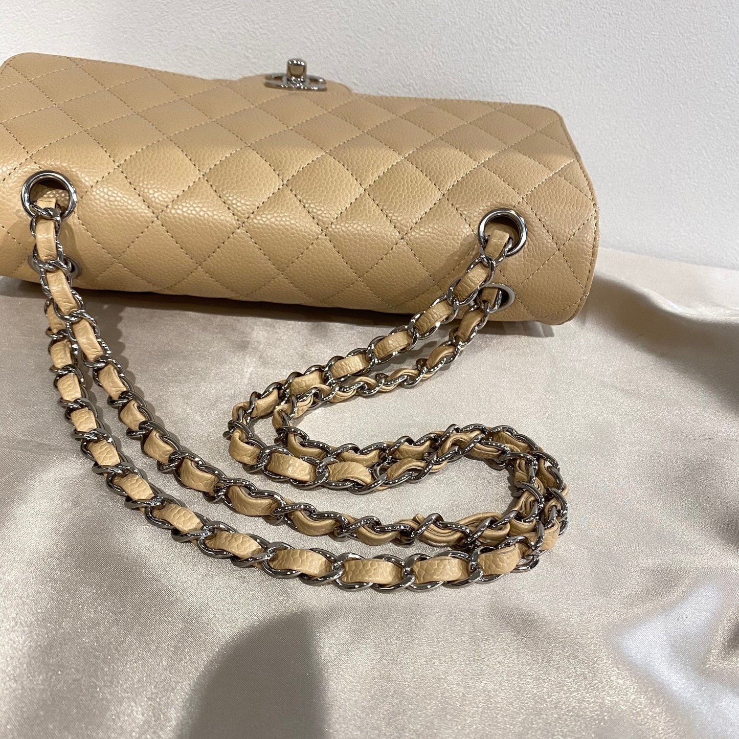 CHANEL CLASSIC FLAP MEDIUM CHAIN SHOULDER BAG BEIGE CAVIAR SKIN SHW 90215286