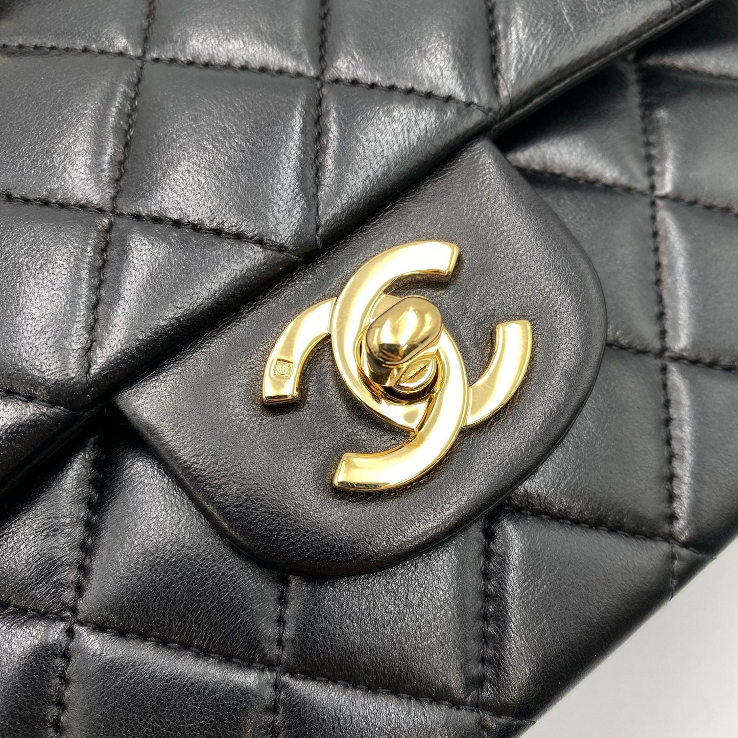 CHANEL VINTAGE CLASSIC FLAP MEDIUM CHAIN SHOULDER BAG BLACK LAMB SKIN 90221257