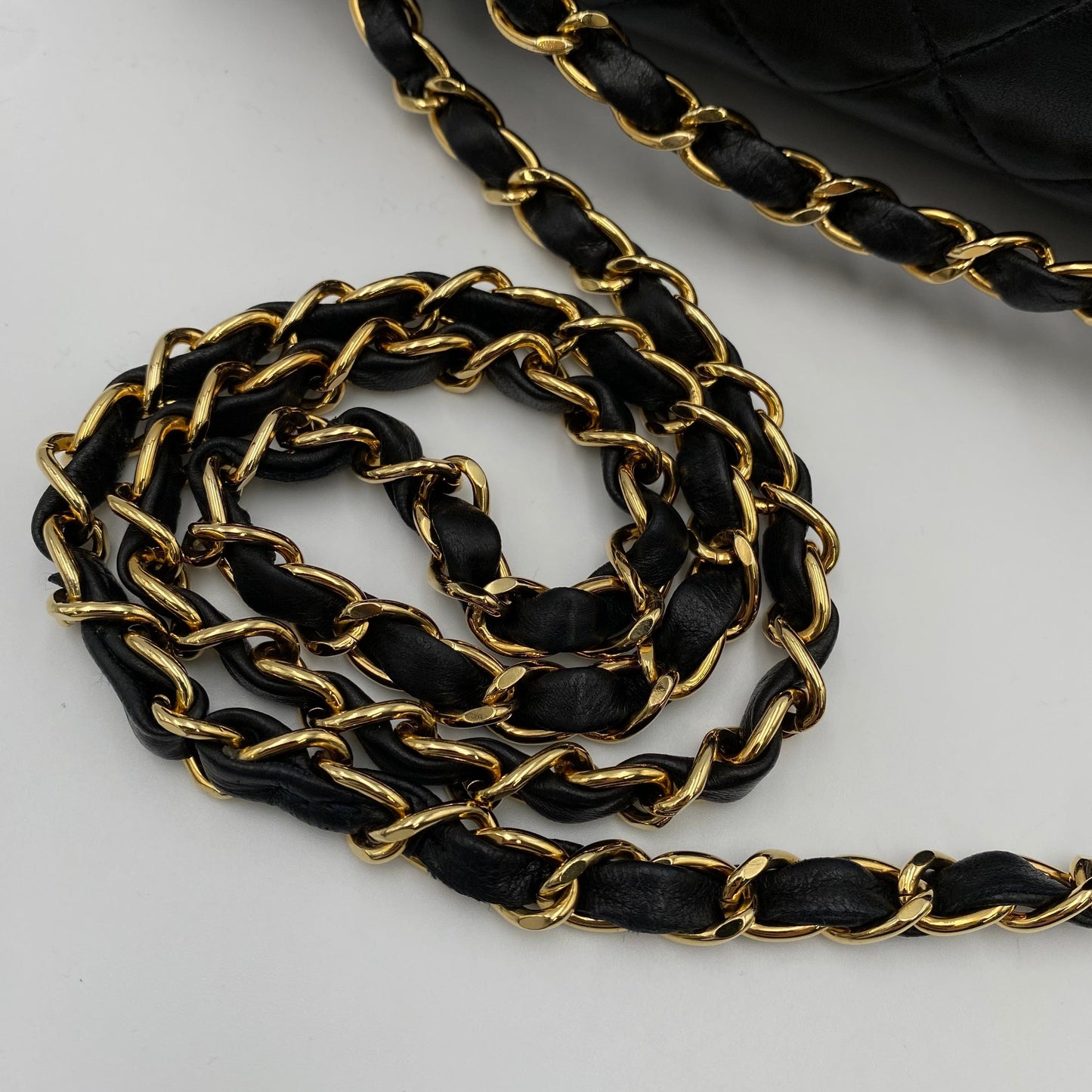 CHANEL VINTAGE CLASSIC FLAP MEDIUM CHAIN SHOULDER BAG BLACK LAMB SKIN 90221257
