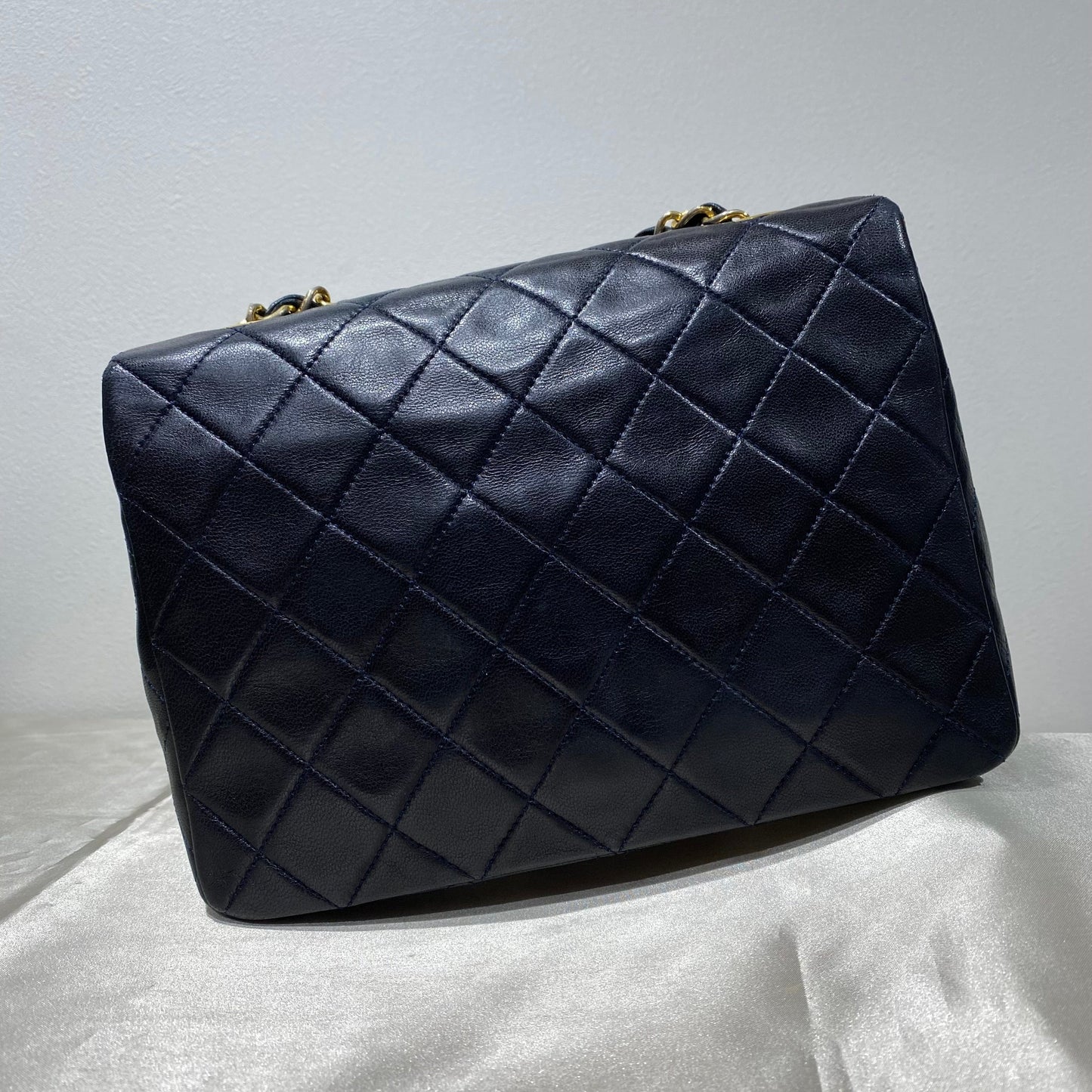 CHANEL VINTAGE MINI SQUARE 20 CHAIN SHOULDER NAVY LAMB SKIN 90162392