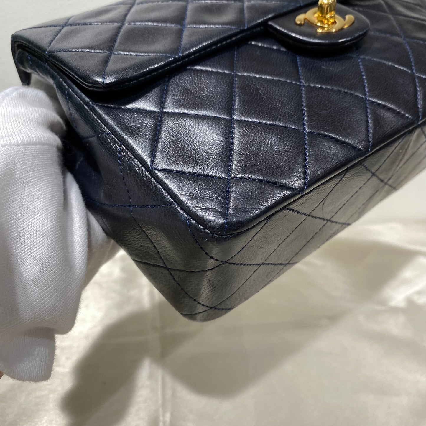 CHANEL VINTAGE MINI SQUARE 20 CHAIN SHOULDER NAVY LAMB SKIN 90162392