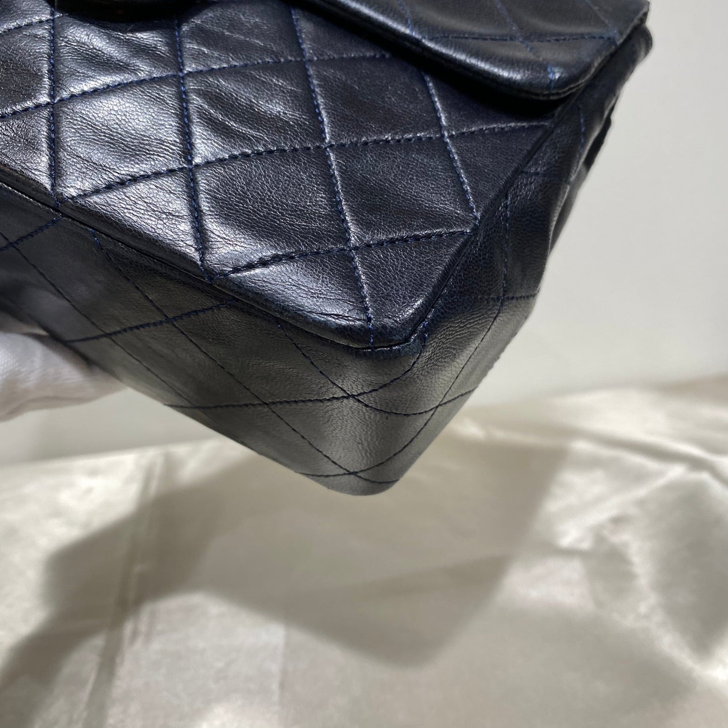 CHANEL VINTAGE MINI SQUARE 20 CHAIN SHOULDER NAVY LAMB SKIN 90162392