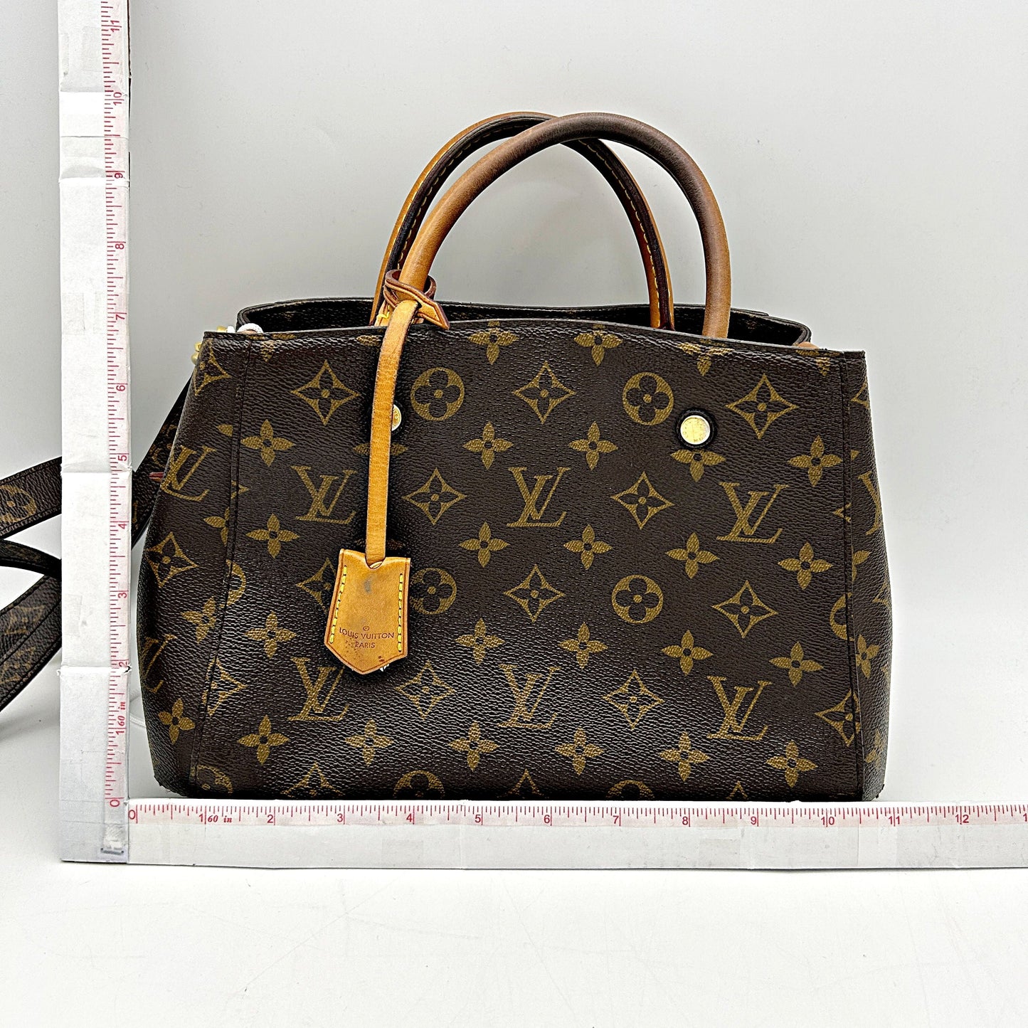Pre-owned Louis Vuitton Montaigne MM LA17041
