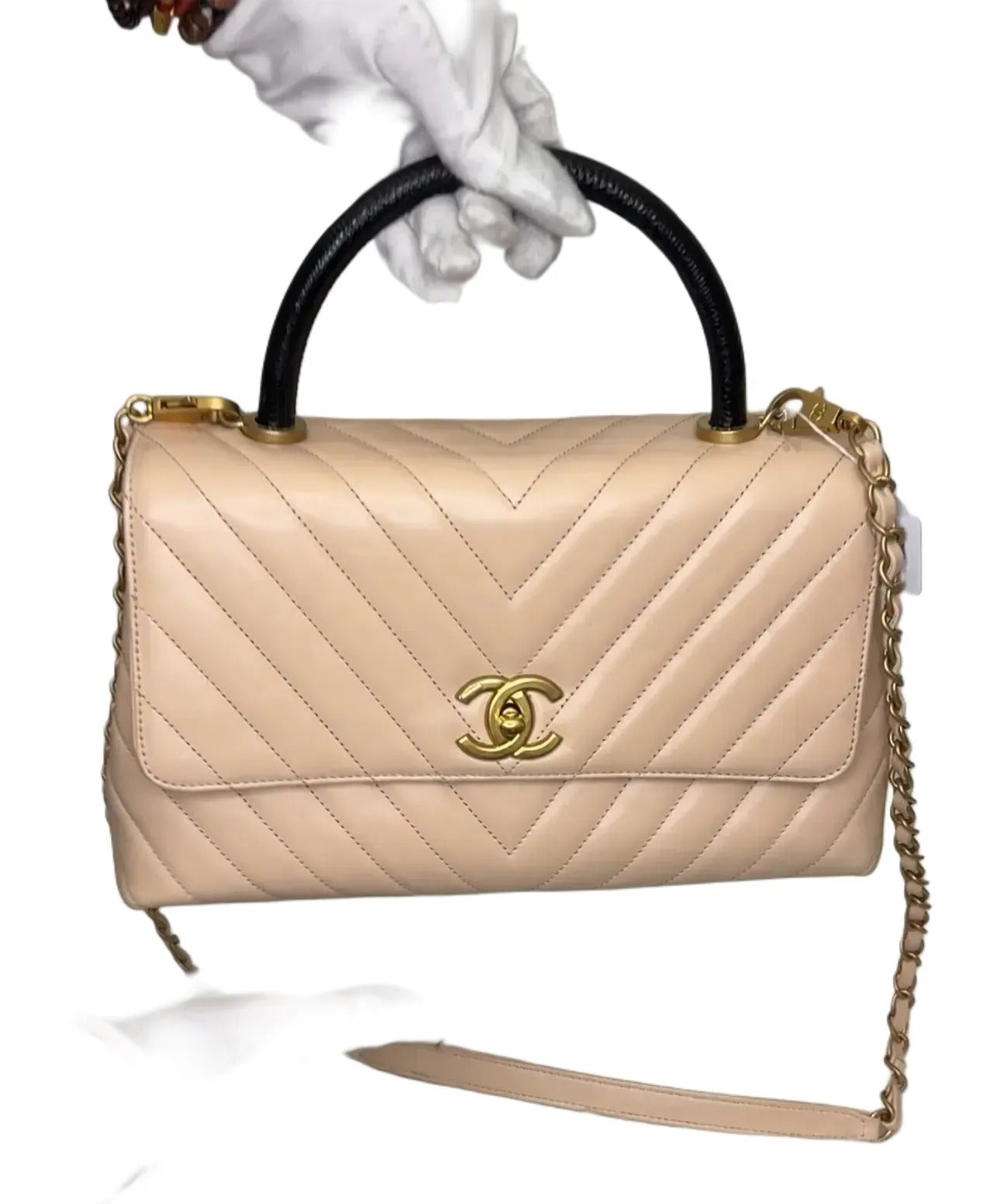 CHANEL Caviar Lizard Chevron Quilted Mini Coco Handle Flap Ivory B19-2